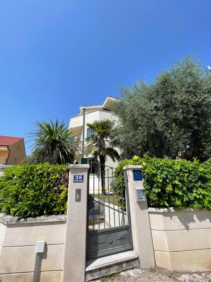 Seaside Apartments Kastela Bagian luar foto
