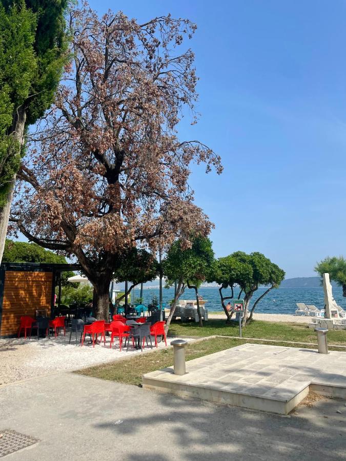 Seaside Apartments Kastela Bagian luar foto