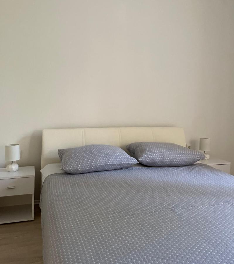 Seaside Apartments Kastela Bagian luar foto