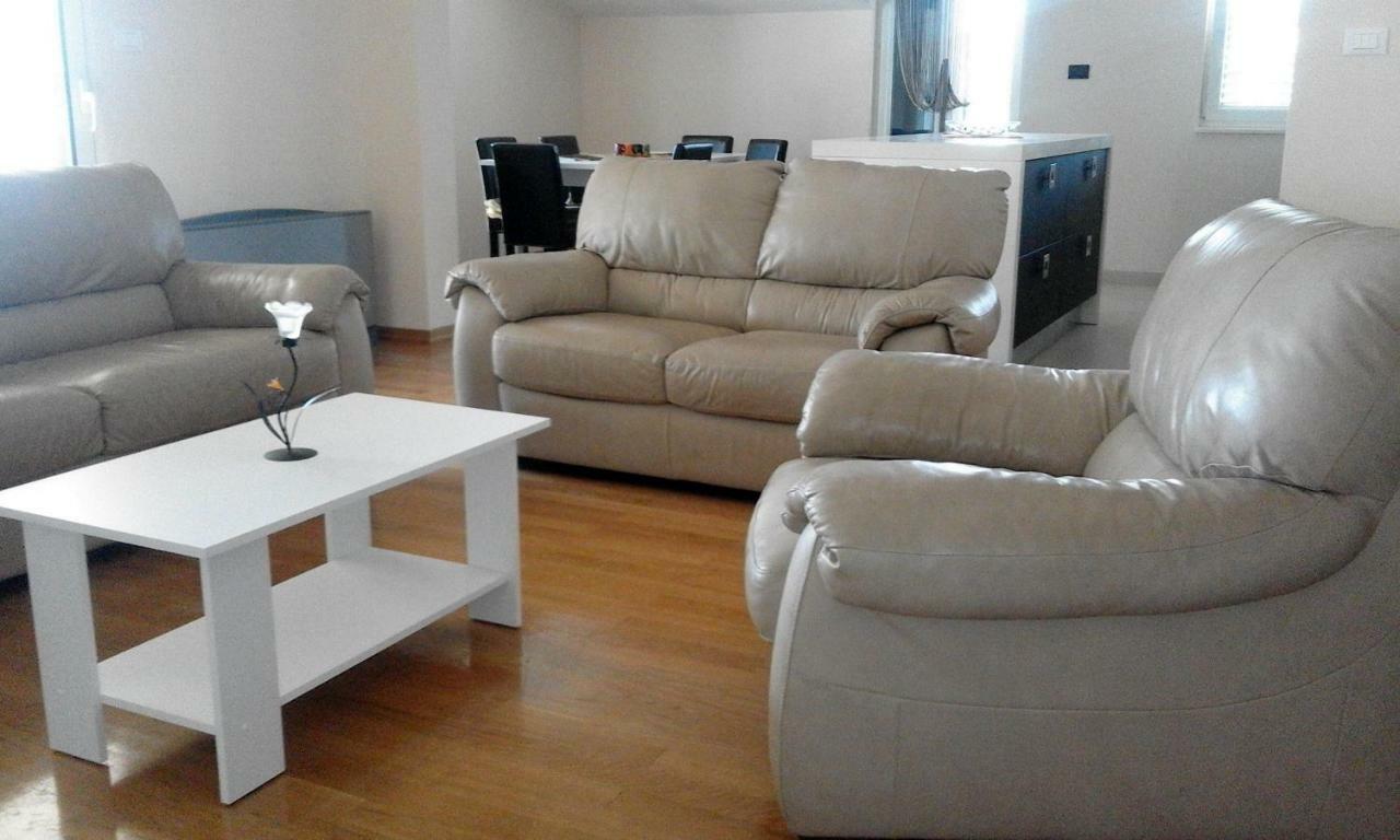 Seaside Apartments Kastela Bagian luar foto